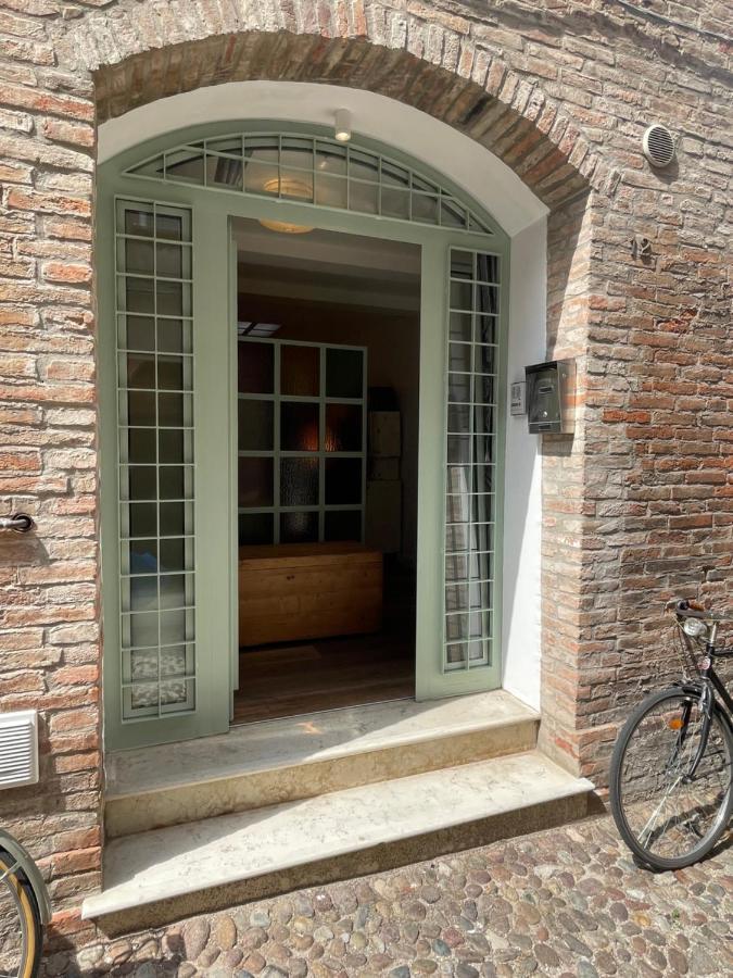 Estense 12 Appartamento In Centro Citta Ferrara Dış mekan fotoğraf